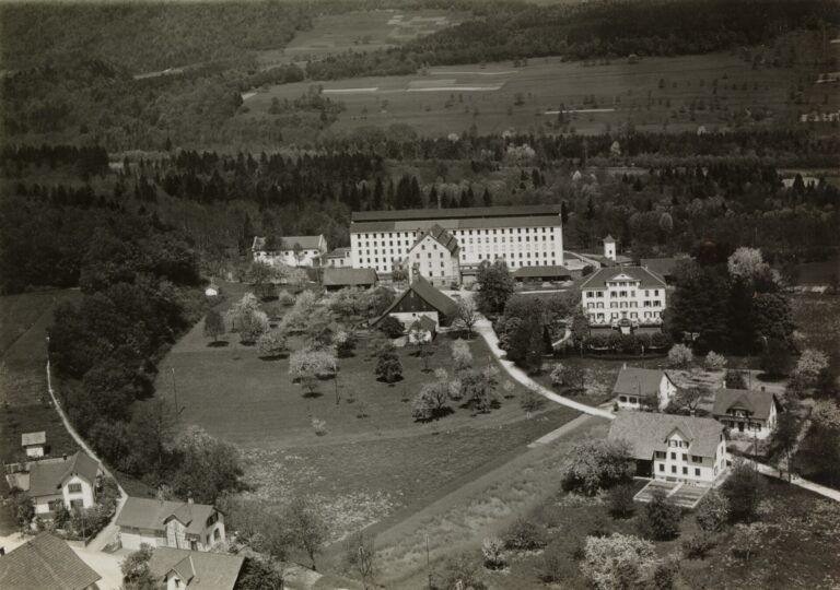 Luftaufnahme der Spinnerei Steiner in Rupperswil, zwischen 1918 und 1937