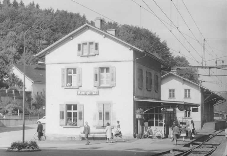 Bahnhof Kemptthal, Foto: SBB Historic F_116_00001_247