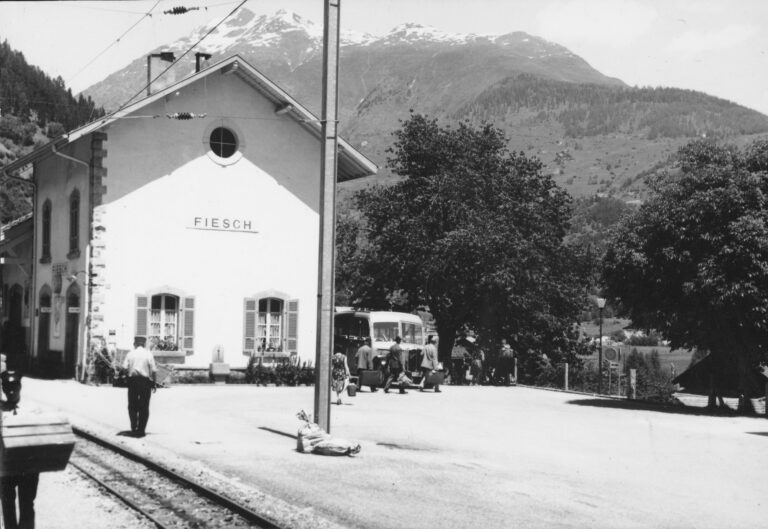 Bahnhof Fiesch, Foto: SBB Historic F_116_00001_175