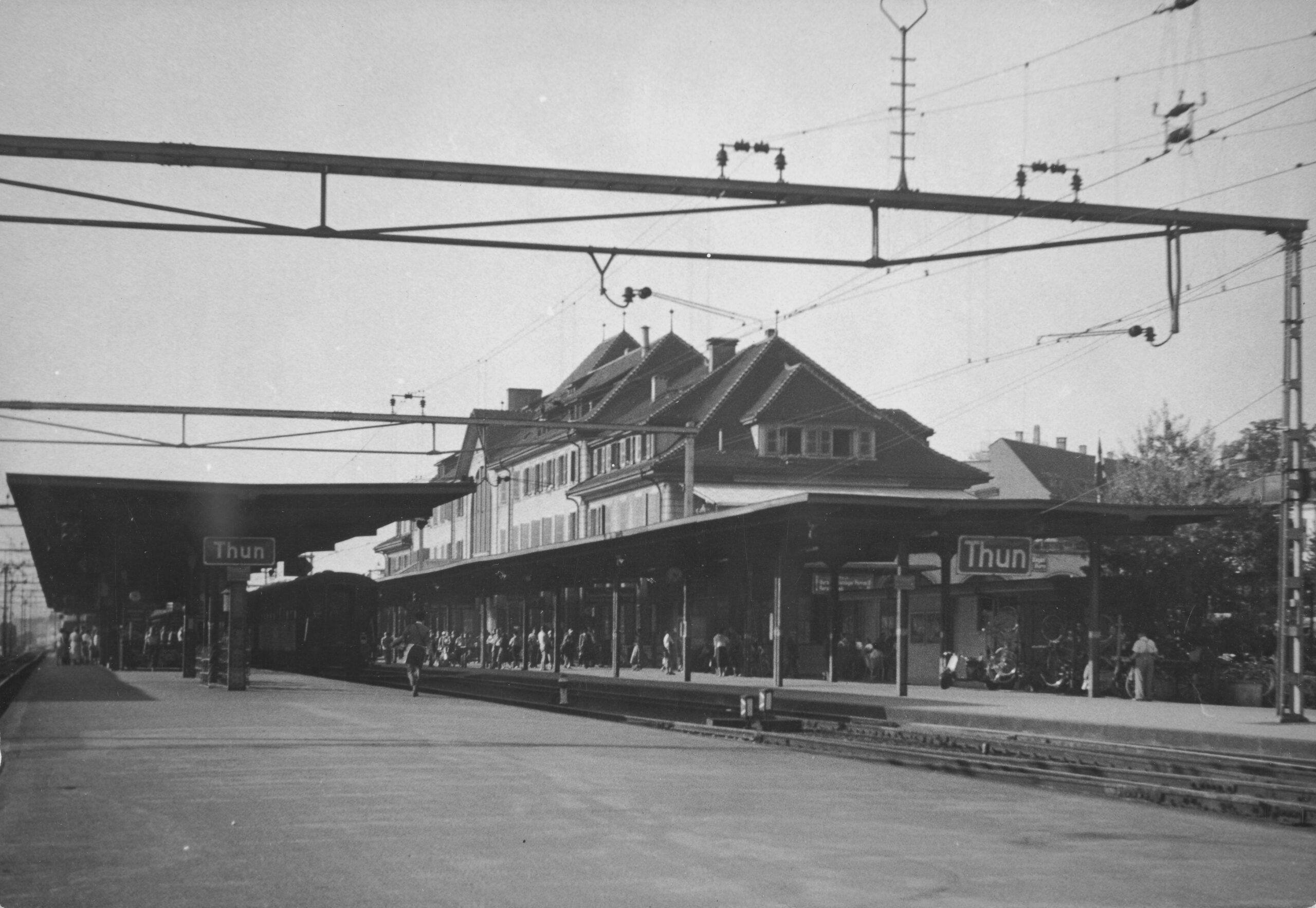 Bahnhof Thun, Foto: SBB Historic F_116_00001_497